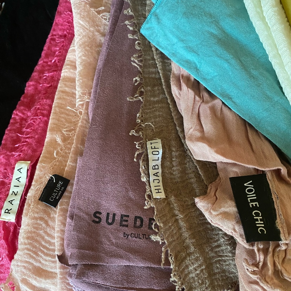 Colorful Hijab Collection - Picture 3 of 3